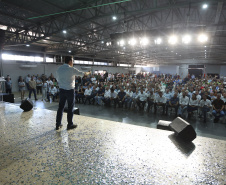 Ratinho Junior anuncia contorno e novo trevo em Santa Helena, além de R$ 59 milhões para estradas rurais no Oeste