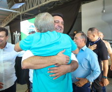 Ratinho Junior anuncia contorno e novo trevo em Santa Helena, além de R$ 59 milhões para estradas rurais no Oeste