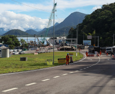 Acabamentos finais: falta um dia para a inauguração da Ponte de Guaratuba