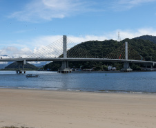 Acabamentos finais: falta um dia para a inauguração da Ponte de Guaratuba