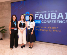 SETI - Paraná apresenta ações de internacionalização do ensino superior em conferência nacional