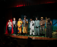 Programa Crianças no Teatro volta a circular levando cultura de graça pelo interior do Paraná; confira as cidades