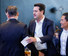 Governador apresenta avanços da construção civil na posse do Sinduscon-PR Noroeste