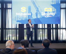 Governador apresenta avanços da construção civil na posse do Sinduscon-PR Noroeste