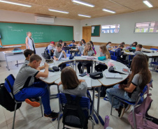 Governo avança na substituição de salas de madeira e prevê novas entregas até o fim de abril