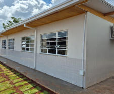 Governo avança na substituição de salas de madeira e prevê novas entregas até o fim de abril