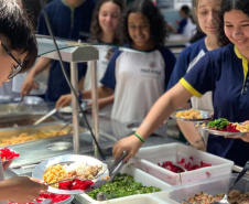 Com quase 40% da merenda ligada à agricultura familiar, Paraná reforça aprendizagem