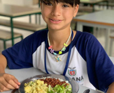 Com quase 40% da merenda ligada à agricultura familiar, Paraná reforça aprendizagem