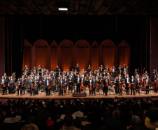 TEATRO GUAÍRA - Orquestra Sinfônica do Paraná celebra o universo de George Gershwin em concertos da Série Ouro
