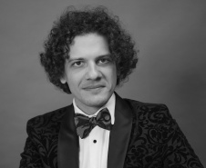 TEATRO GUAÍRA - Orquestra Sinfônica do Paraná celebra o universo de George Gershwin em concertos da Série Ouro