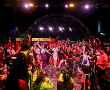 VIAJE PARANÁ - Festival de Curitiba movimentou economia, empregos, hotéis e serviços do turismo paranaense