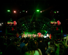 VIAJE PARANÁ - Festival de Curitiba movimentou economia, empregos, hotéis e serviços do turismo paranaense