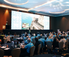 Viaje Paraná impacta 200 profissionais do turismo durante Summit Trend, no México