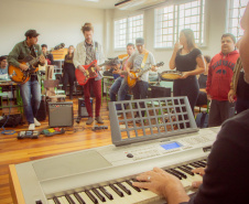 SETI - Universidades estaduais recebem R$ 1,5 milhão para fortalecer a economia criativa