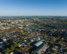 Governador anuncia R$ 35,9 milhões para infraestrutura urbana e rural de Ivaiporã