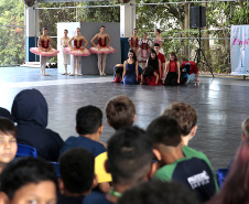 Escola de Dança Teatro Guaíra faz primeira apresentação de 2026 do projeto Guaíra para Todos