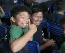 Escola de Dança Teatro Guaíra faz primeira apresentação de 2026 do projeto Guaíra para Todos