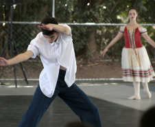 Escola de Dança Teatro Guaíra faz primeira apresentação de 2026 do projeto Guaíra para Todos