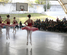 Escola de Dança Teatro Guaíra faz primeira apresentação de 2026 do projeto Guaíra para Todos