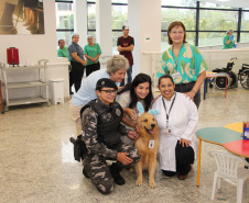 SESA - Hospital de Reabilitação inicia projeto de terapia com cães da Polícia Militar