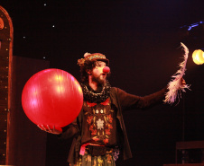 G2 Cia de Dança lota teatro e emociona público em Francisco Beltrão