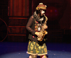 G2 Cia de Dança lota teatro e emociona público em Francisco Beltrão