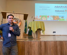 Adapar realiza treinamento para controle de zoonoses em animais de produção