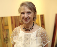 Museu Casa Alfredo Andersen inaugura exposição “Verticais Horizontes”, de Márcia Litério