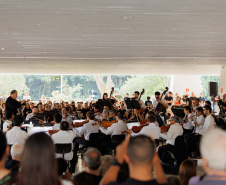 Orquestra Sinfônica do Paraná leva Mozart e Beethoven ao MON em concerto gratuito neste sábado (25)