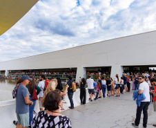 Recorde de público: mais de 3 mil pessoas acompanham concerto da série “Mostly Mozart 2 ” da Orquestra Sinfônica do Paraná no MON