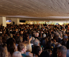 Recorde de público: mais de 3 mil pessoas acompanham concerto da série “Mostly Mozart 2 ” da Orquestra Sinfônica do Paraná no MON