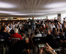 Recorde de público: mais de 3 mil pessoas acompanham concerto da série “Mostly Mozart 2 ” da Orquestra Sinfônica do Paraná no MON