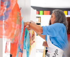 MON promove atividade para público 60+ inspirada na 36ª Bienal de São Paulo