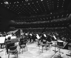 TEATRO GUAÍRA - Orquestra Sinfônica do Paraná celebra o universo de George Gershwin em concertos da Série Ouro