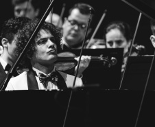 Primeiro dia de concerto do “Festival Gershwin" da Orquestra Sinfônica do Paraná lota o Guairão