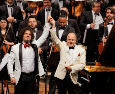 Primeiro dia de concerto do “Festival Gershwin" da Orquestra Sinfônica do Paraná lota o Guairão