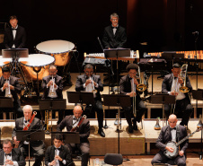 Primeiro dia de concerto do “Festival Gershwin" da Orquestra Sinfônica do Paraná lota o Guairão