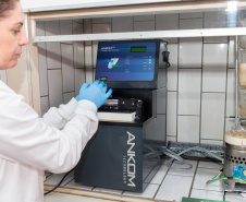 Com equipamentos analíticos especializados, Tecpar aprimora análises de alimentação escolar