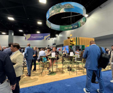 Em Miami, Paraná apresenta seu potencial náutico no maior evento de navios de cruzeiro no mundo