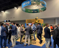 Em Miami, Paraná apresenta seu potencial náutico no maior evento de navios de cruzeiro no mundo