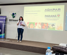 Educação sanitária é tema de workshop promovido pela Adapar em Londrina