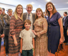 Darci Piana participa da troca de comando da 5ª Divisão de Exército, em Curitiba