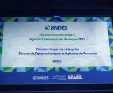 BRDE conquista 1º lugar em premiação do BNDES entre bancos de desenvolvimento e agências de fomento
