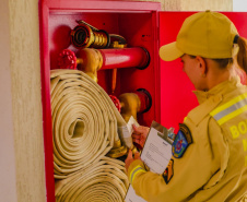 Bombeiros alertam para riscos em casas noturnas, cinemas e teatros e orientam como agir em emergências