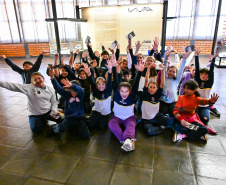 Patrimônio, memória e descoberta: cerca de 200 alunos visitam Museu Satélite MUPA Pato Branco
