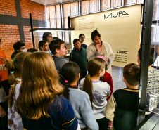 Patrimônio, memória e descoberta: cerca de 200 alunos visitam Museu Satélite MUPA Pato Branco