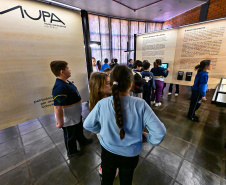 Patrimônio, memória e descoberta: cerca de 200 alunos visitam Museu Satélite MUPA Pato Branco