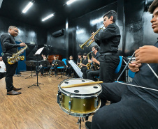 Paraná amplia incentivo à musicalização com entrega de instrumentos em Campo Mourão