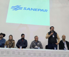 Caixa d’Água Boa: famílias de Laranjeiras do Sul recebem reservatórios domiciliares da Sanepar