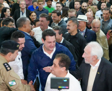 Governador autoriza 964 moradias e R$ 242 milhões em novos investimentos para Cascavel